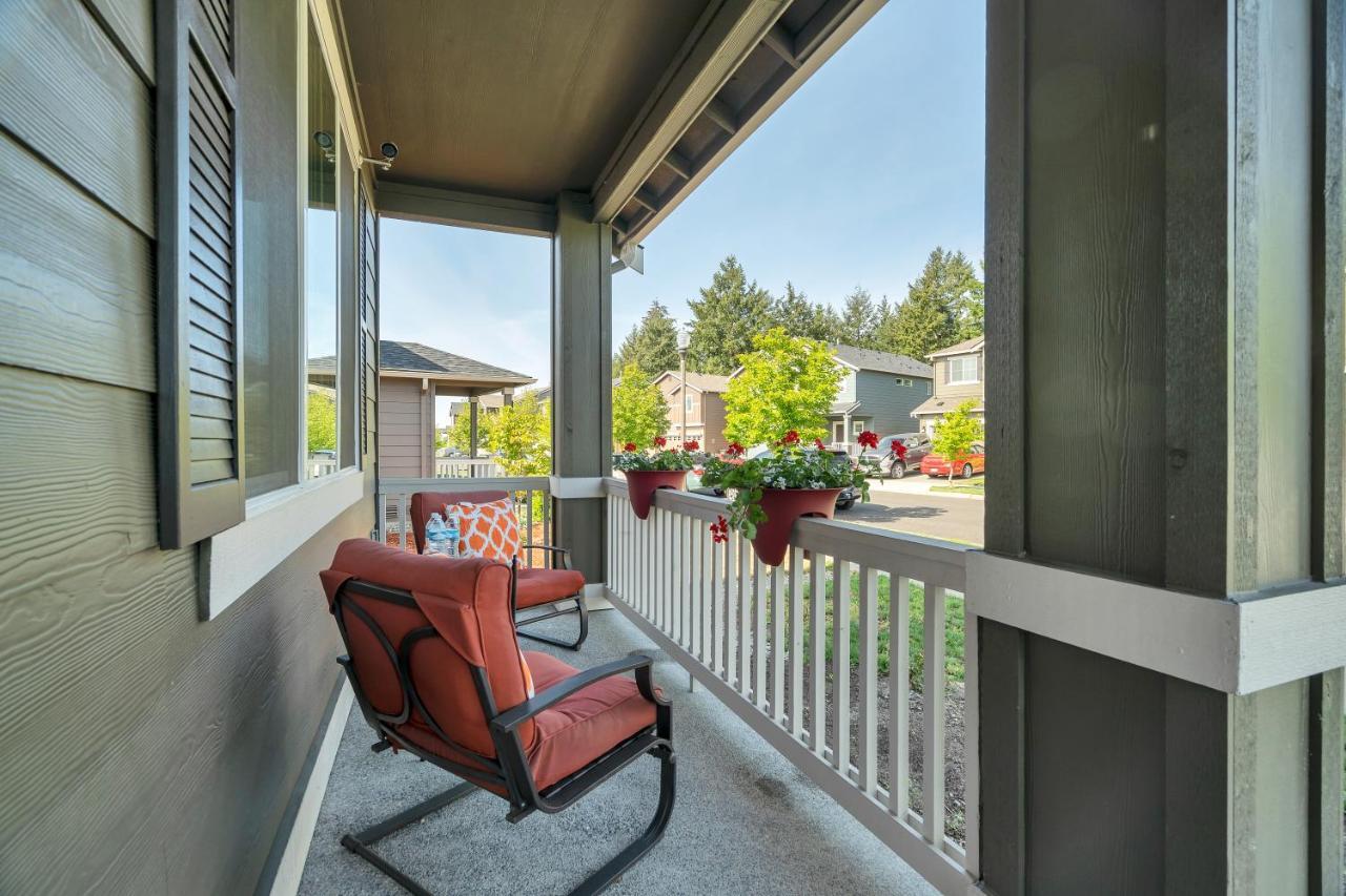Terra House Tacoma - Ev Power Station, Crib, Stroller, High Chair Kültér fotó